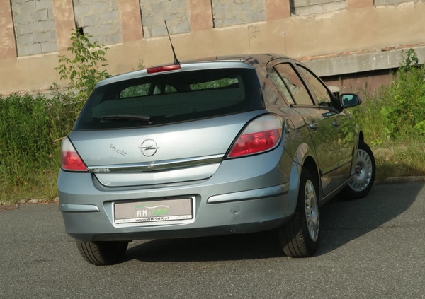 Opel Astra cena 14500 przebieg: 117500, rok produkcji 2004 z Józefów małe 497